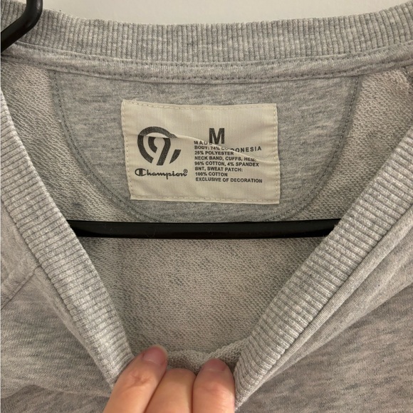 Champion lightweight sweatshirt with side zipper - Picture 2 of 4